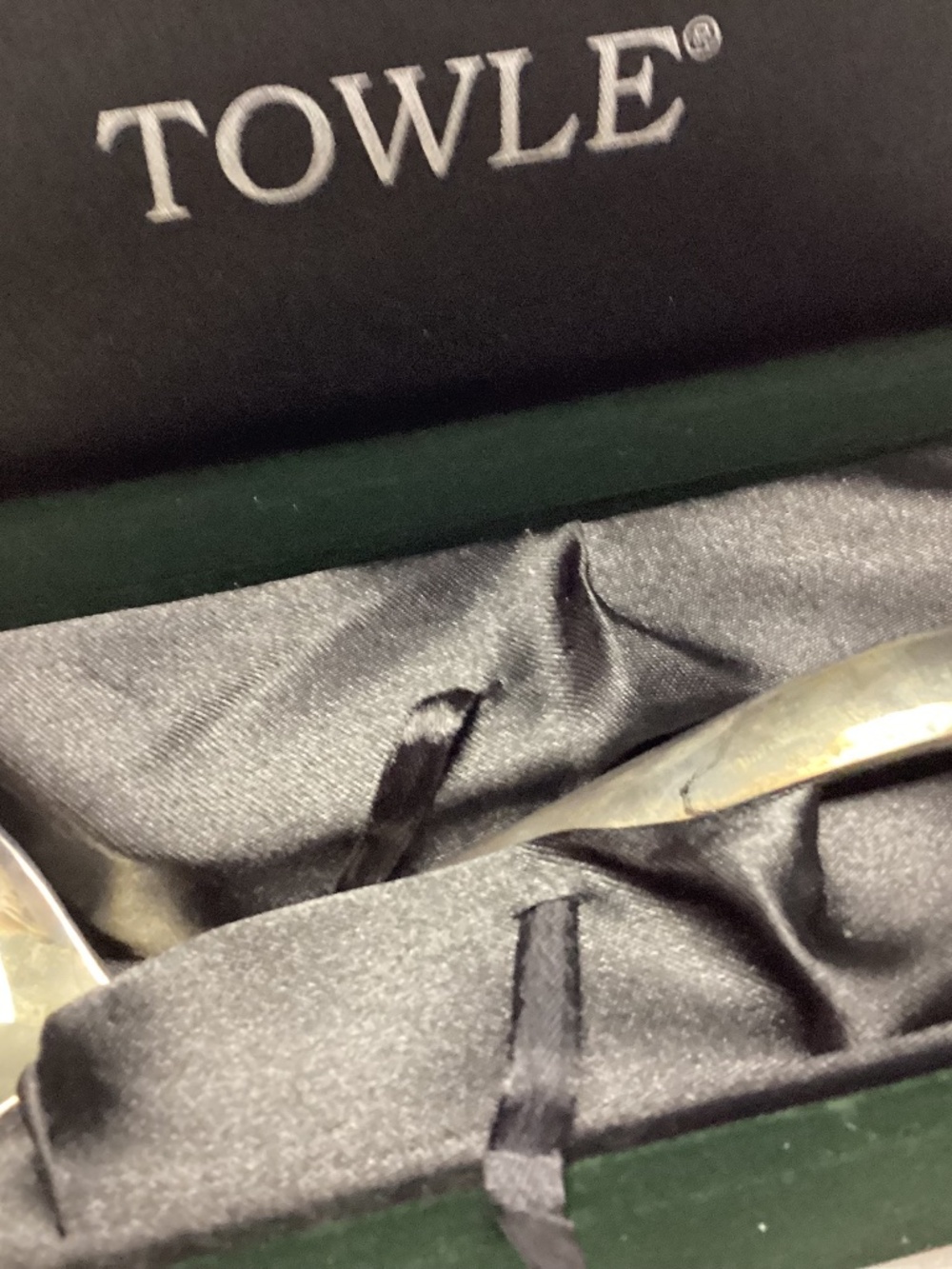 TOWLE boxed serving spoon new